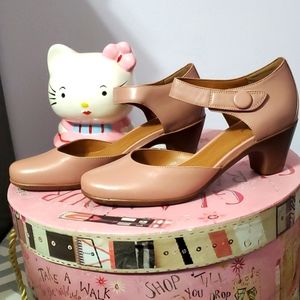 Easy Spirit Mary Jane Heels